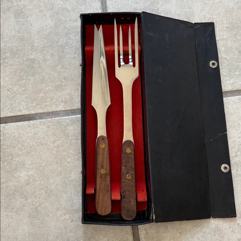 Vintage Warco Schwans carving knife and meat fork set